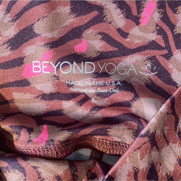 NWT Beyond Yoga Electric Cheetah Swirl Leggings Size Large Women’s Pink MSRP $79 - Picture 3 of 11